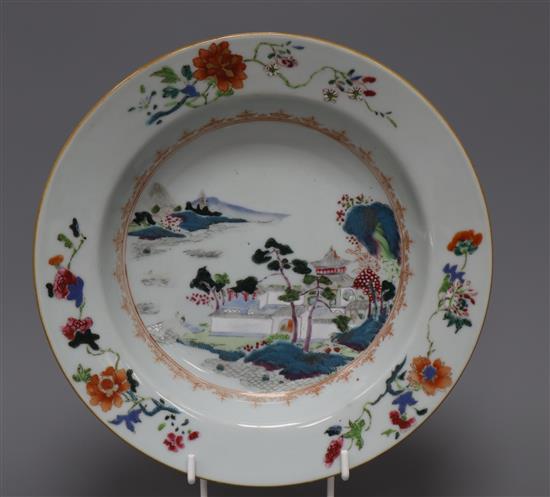 A Chinese export famille rose landscape soup plate, Qianlong period, diameter 23cm